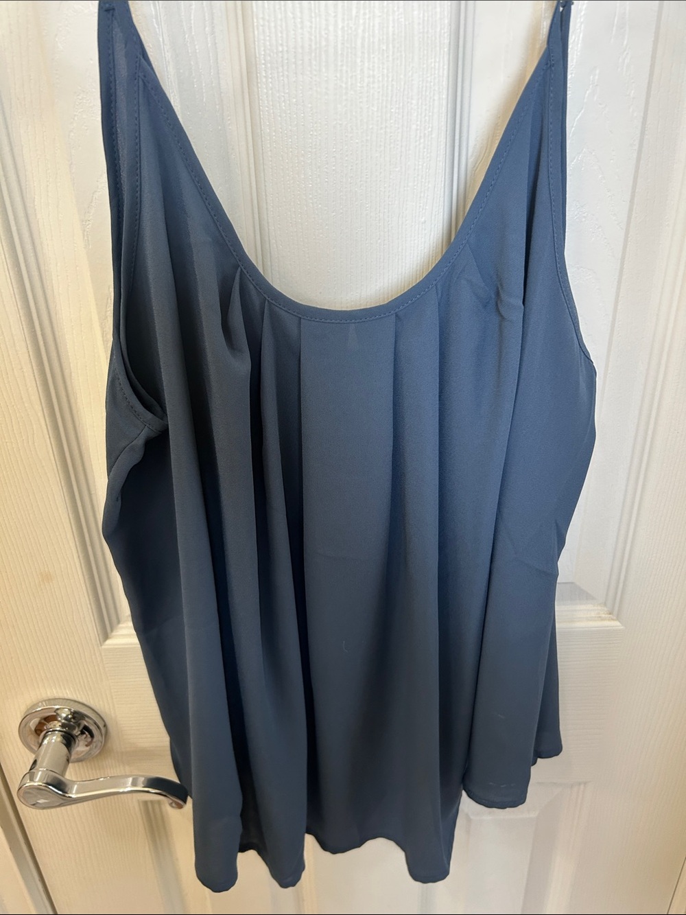SHEIN Slate Blue Scoop Neck Flowy Cami Top